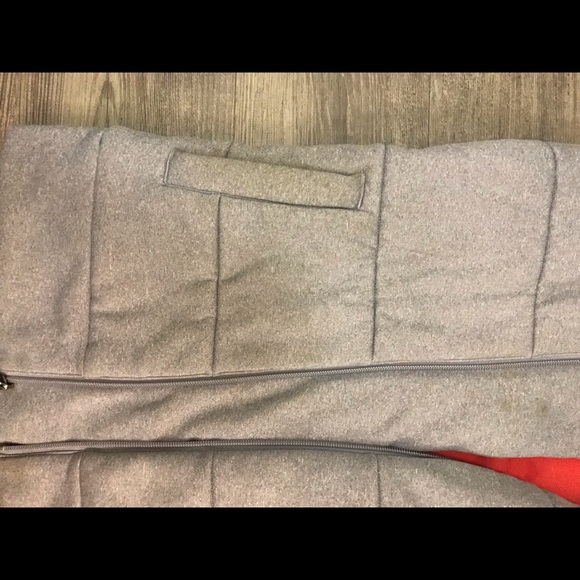 North Face Vest (Women’s) - Picture 3 of 5